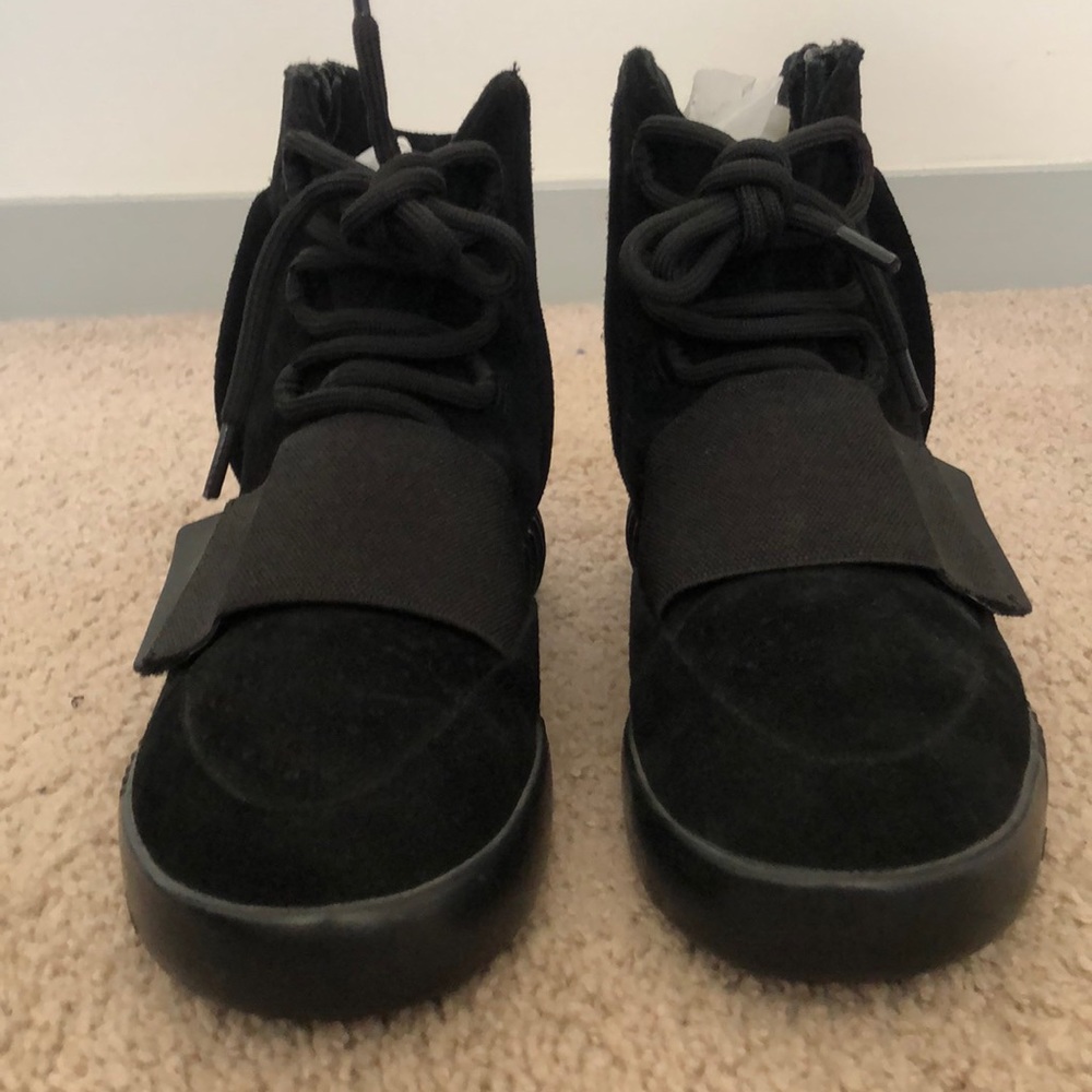 Yeezy 750